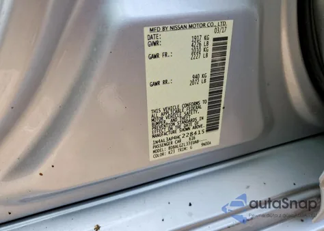 2017 Nissan Altima 2.5 z USA, uszkodzony, nr VIN 1N4AL3AP4HC228415